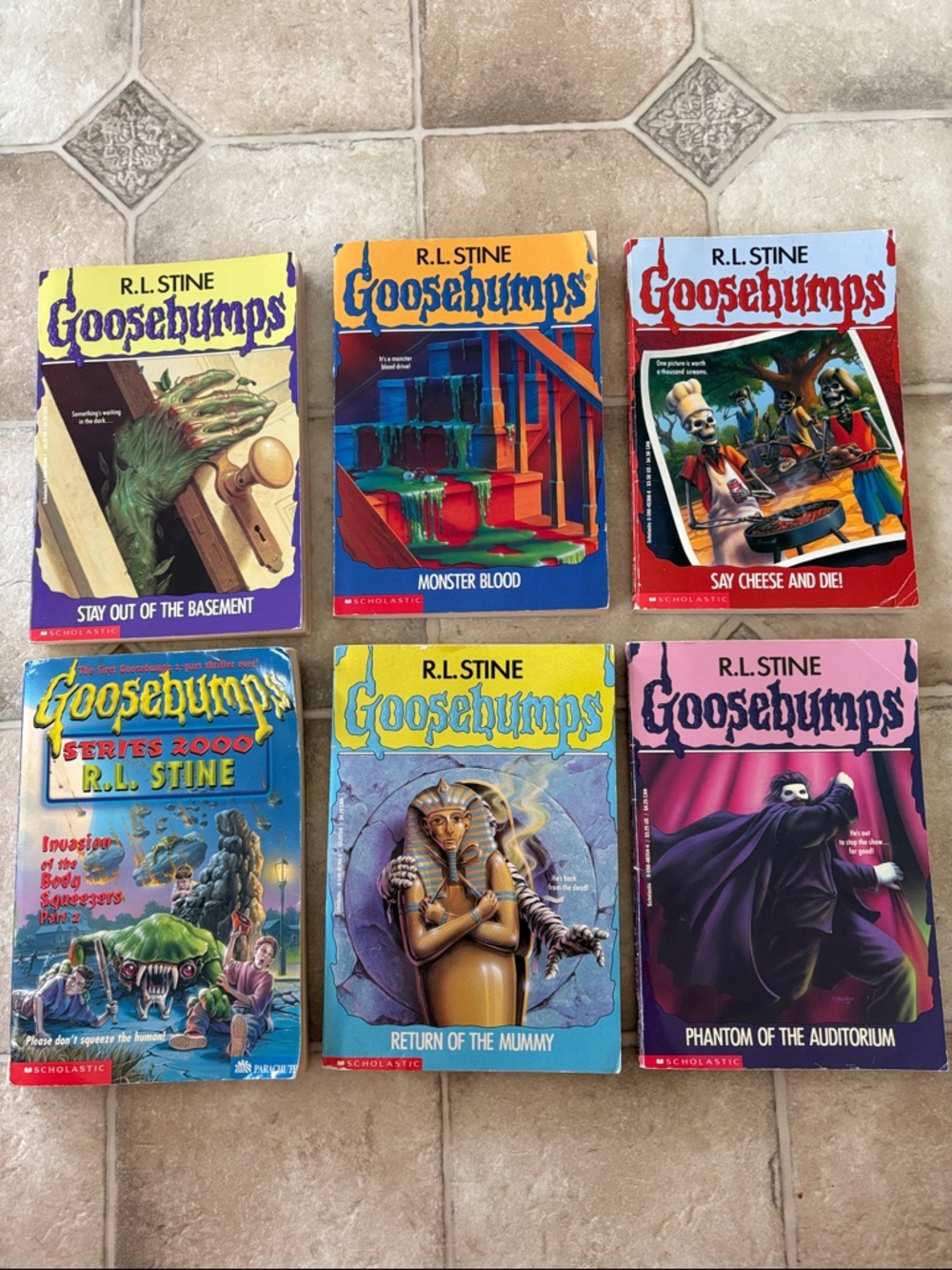 Lot of 6 Vintage Goosebumps Books
